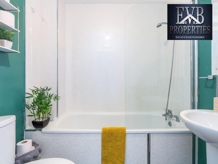 Charming Cosy Getaway Ideal For Leisure & Business Southampton Exterior foto