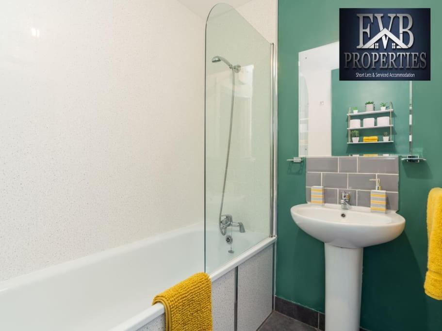 Charming Cosy Getaway Ideal For Leisure & Business Southampton Exterior foto